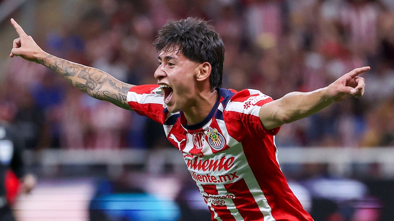 Chivas_Santiago_Sandoval_c05eddced5