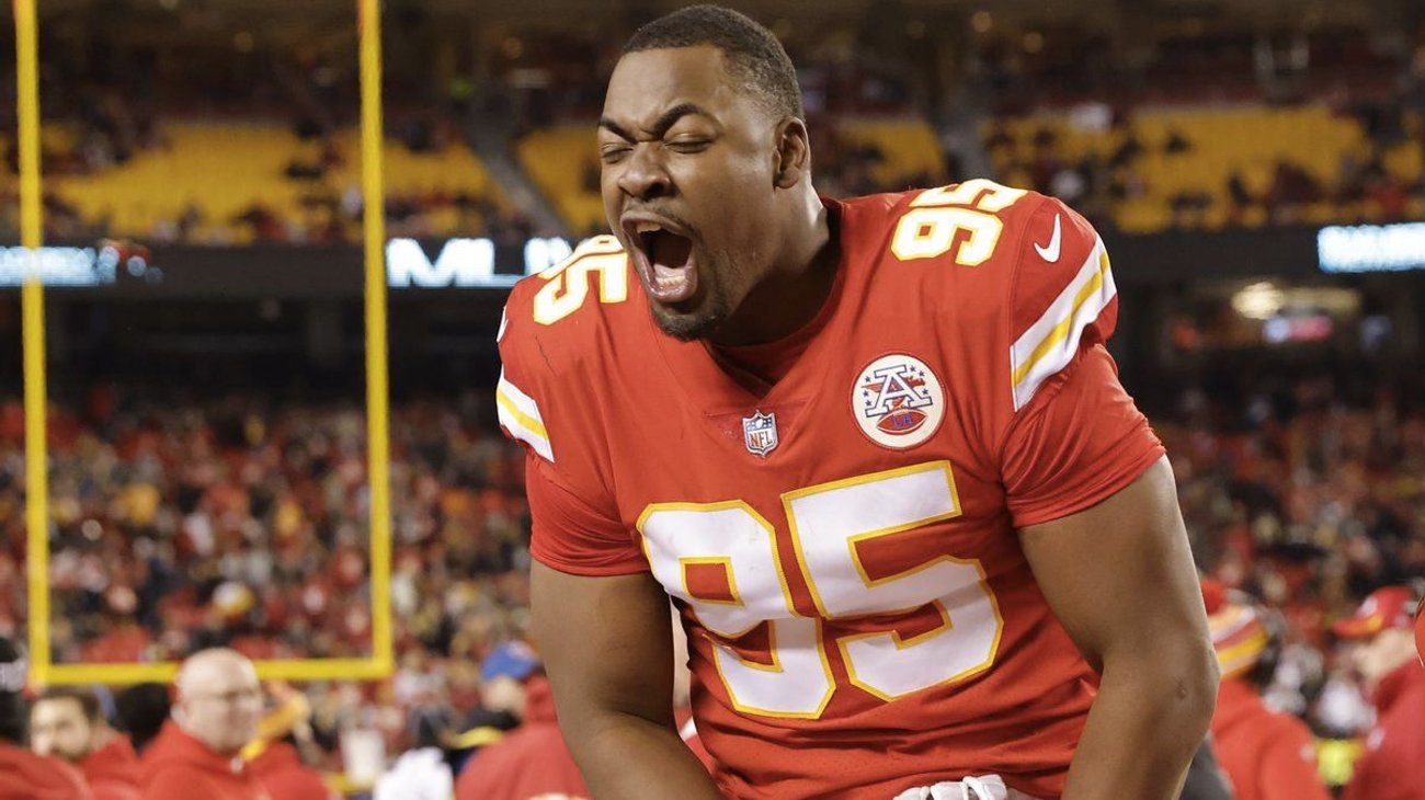 Chris Jones arreglado con Chiefs y podrá jugar en semana dos