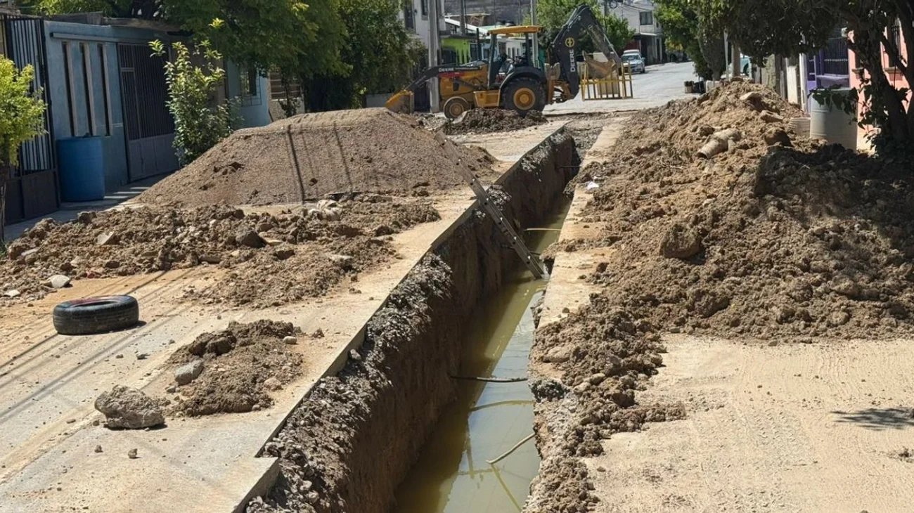 Colapsan_mas_de_100_metros_de_lineas_de_drenaje_en_Ramos_Arizpe_debido_a_las_lluvias_5aa19eb204