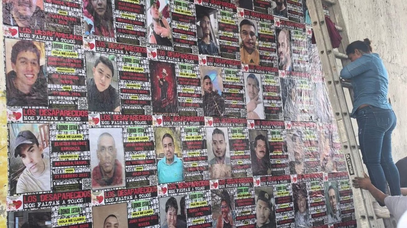 Colocan_mas_lonas_en_el_Mural_de_los_Desaparecidos_en_Reynosa_5815e6ad55