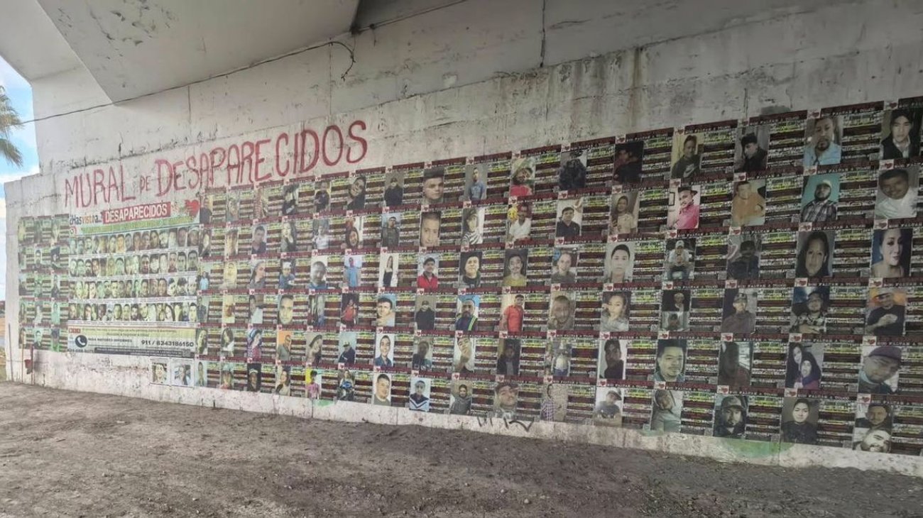 Colocan más lonas en el Mural de los Desaparecidos en Reynosa
