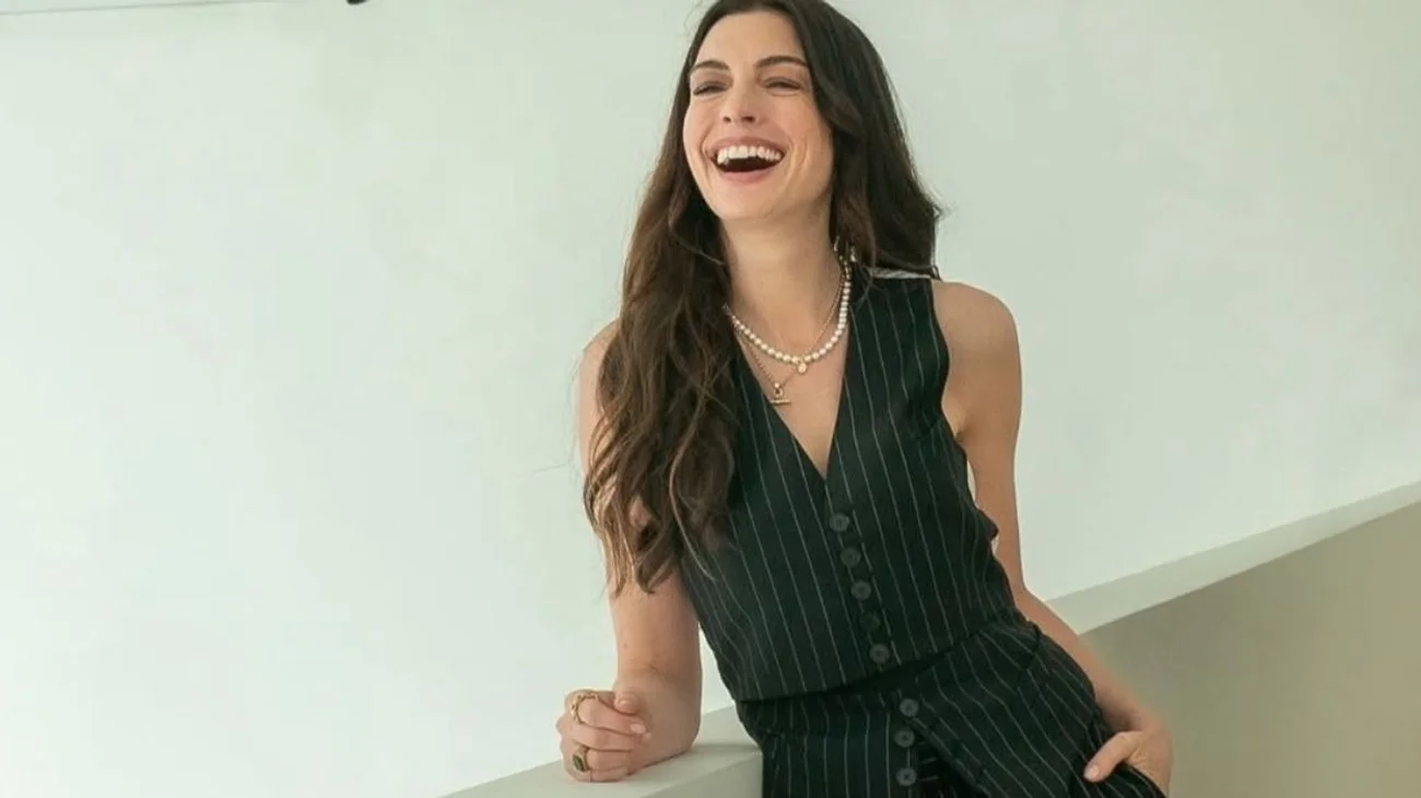 Así luce Anne Hathaway en 'El diablo viste a la moda 2'