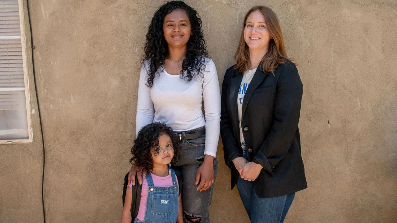 Concede EUA permiso a niña mexicana que recibe tratamiento vital