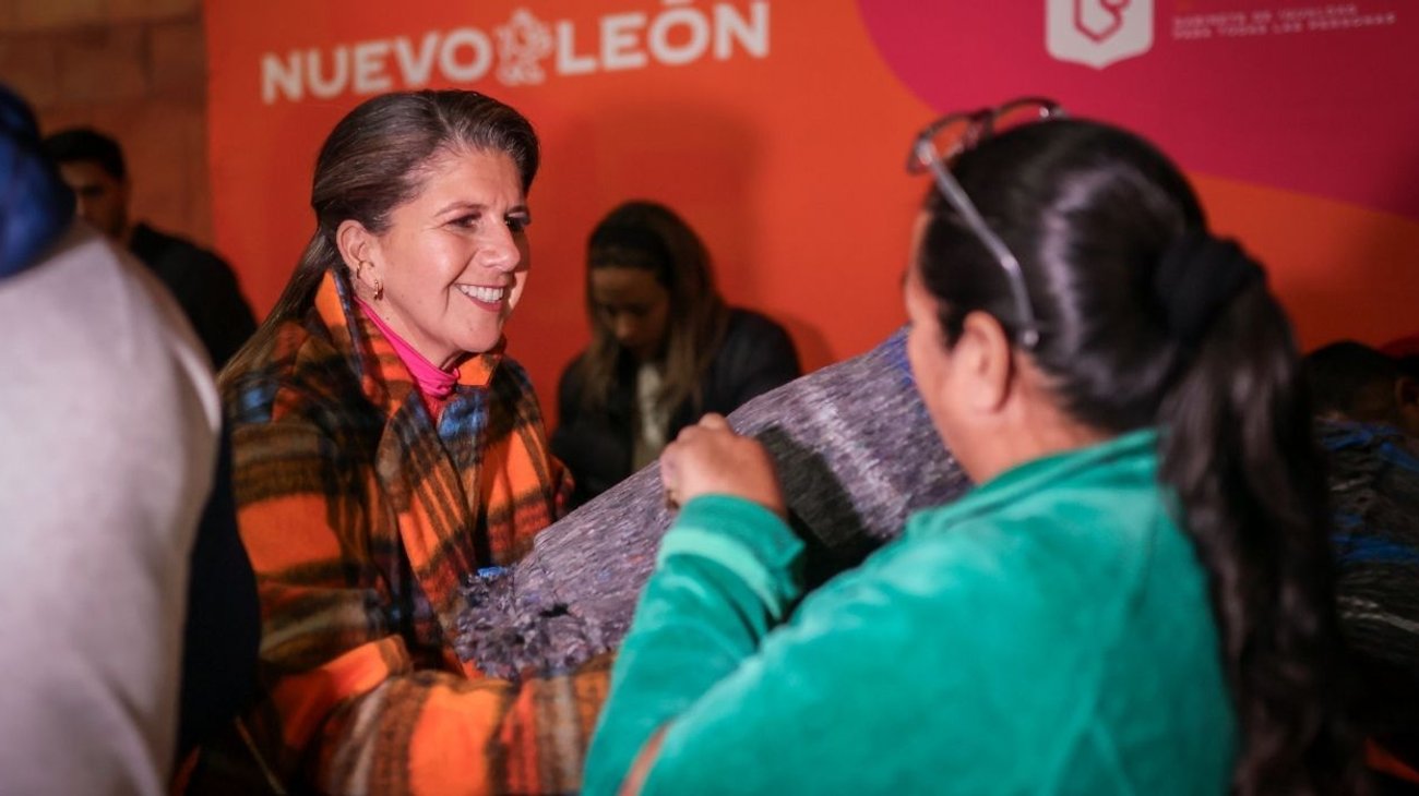 Entregan apoyos por Operativo Invernal en Monterrey