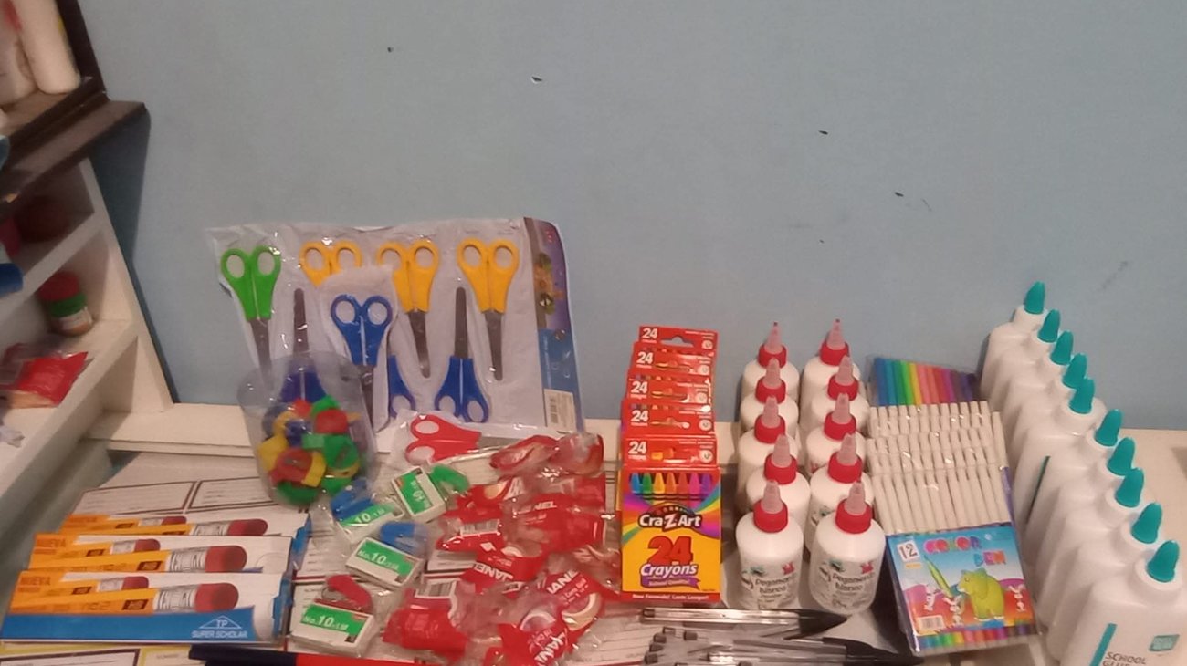 Llaman a familias a canjear vales de la Feria de Regreso a Clases