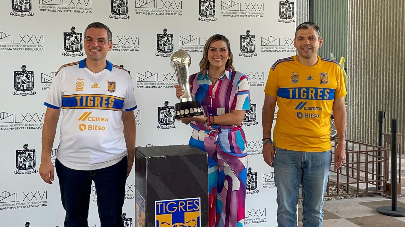 Copa_gano_Tigres_es_exhibida_en_el_congreso_del_estado_92748d029a