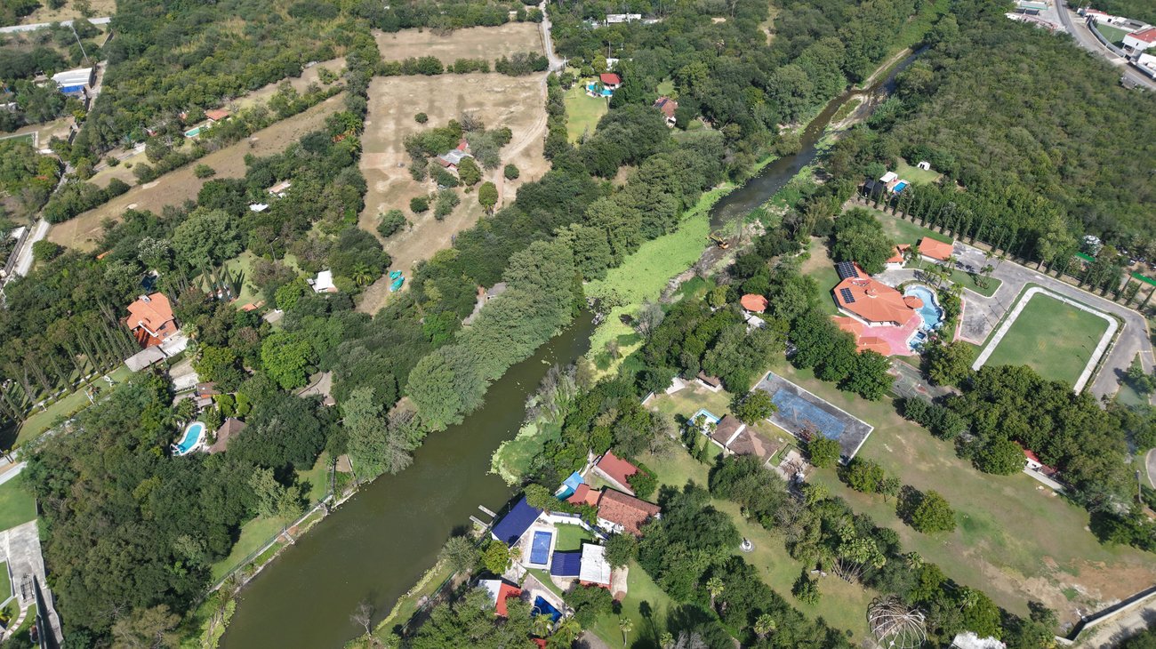 Retiro del lirio acuático en presa La Boca avanza 80%