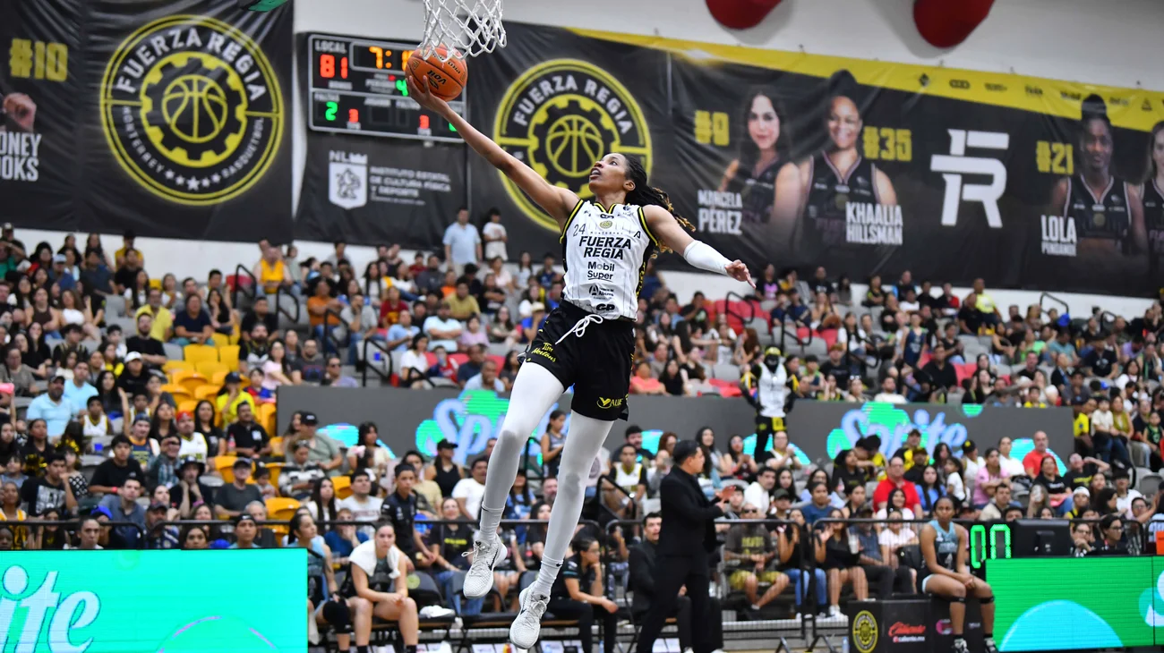 Fuerza Regia Femenil aplasta 97-52 a Abejas y liga ocho triunfos