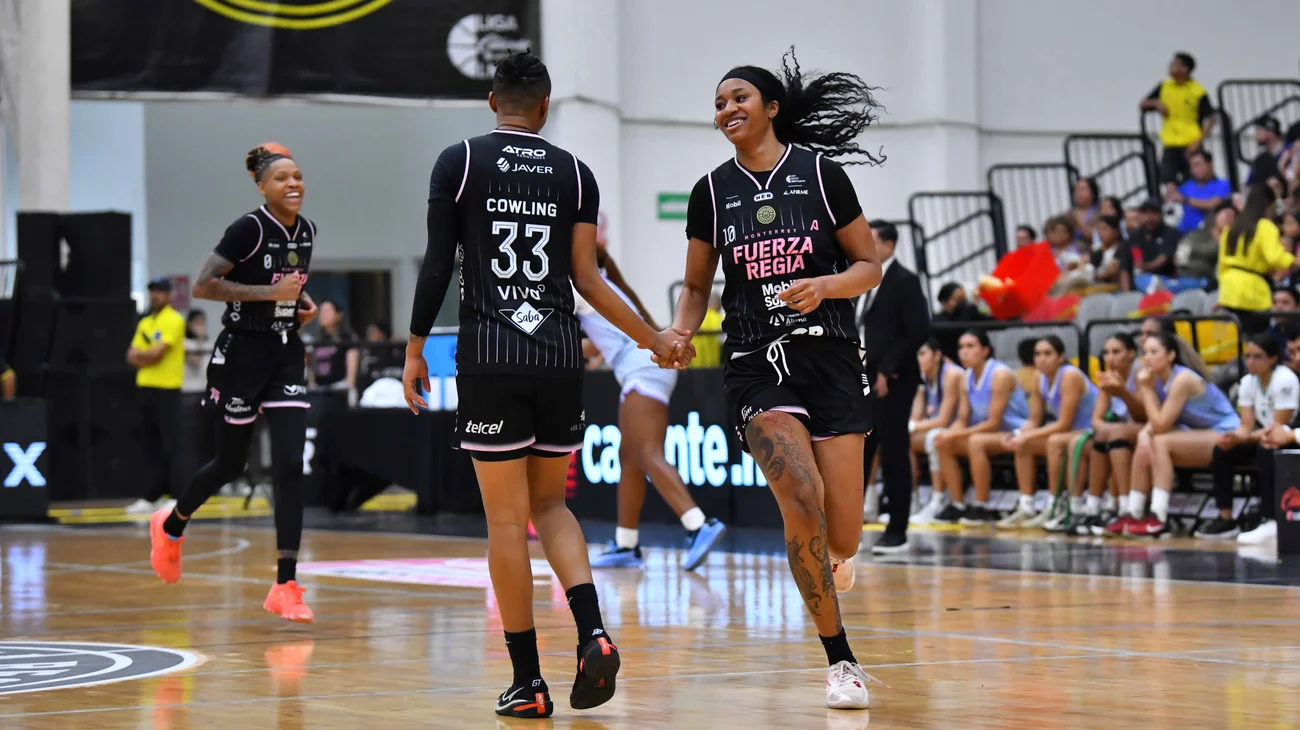 Fuerza Regia Femenil vence a Abejas de León, liga siete victorias