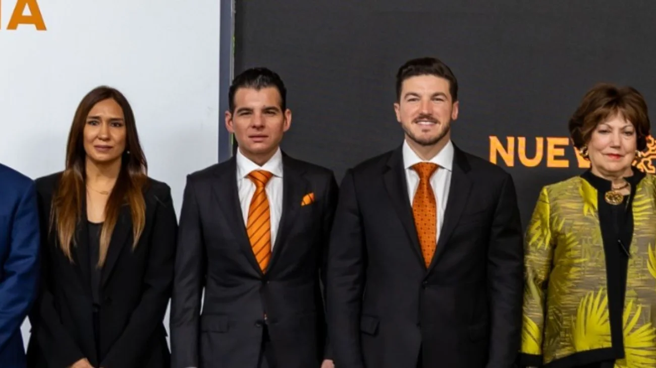 Dan_a_Mike_encomienda_de_dar_mejoria_que_se_note_en_transporte_a30f7edd8e