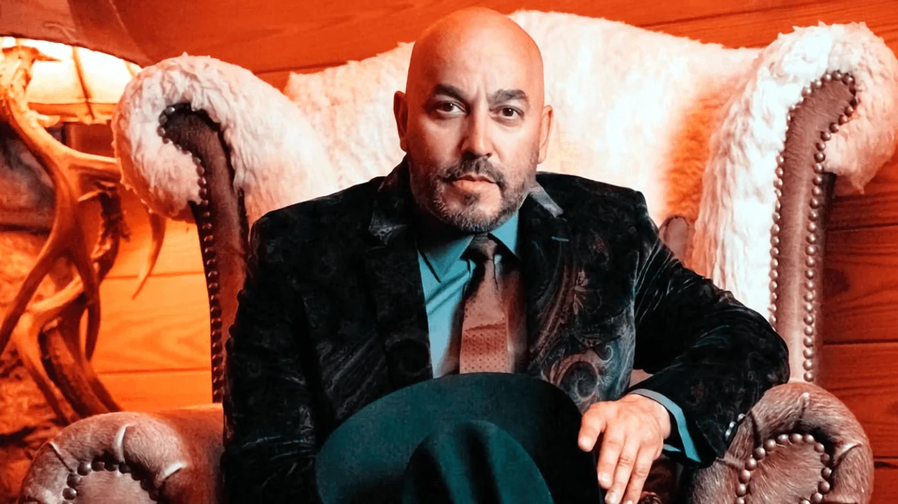 Lanzará Lupillo Rivera su autobiografía 'Tragos Amargos'