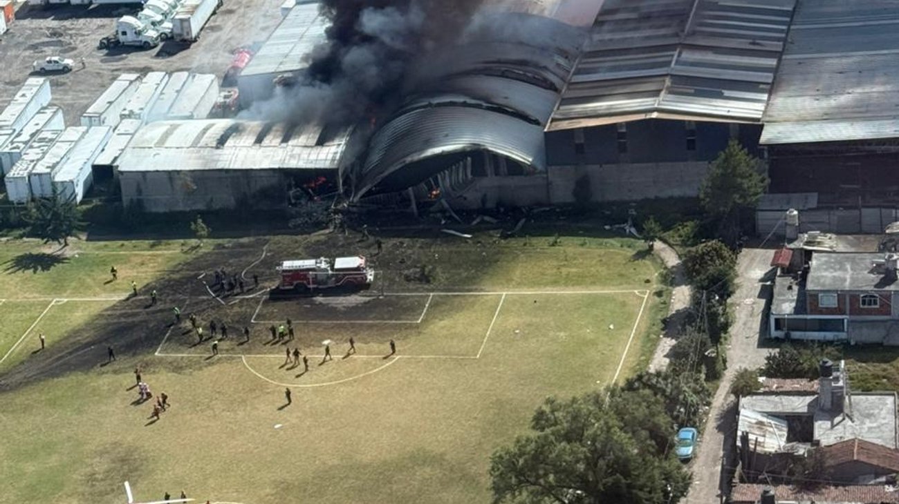 Desplome_de_avioneta_privada_genera_movilizacion_en_Toluca_png_105bf7bd6d