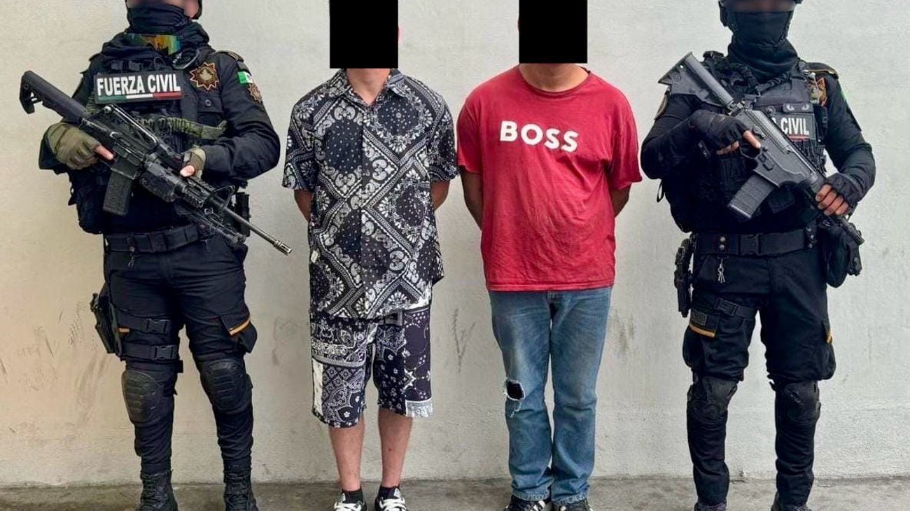 Detienen a dos hombres con arma y drogas en El Carmen