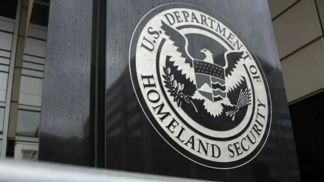 Detiene EUA a 72 migrantes vinculados a delincuencia organizada