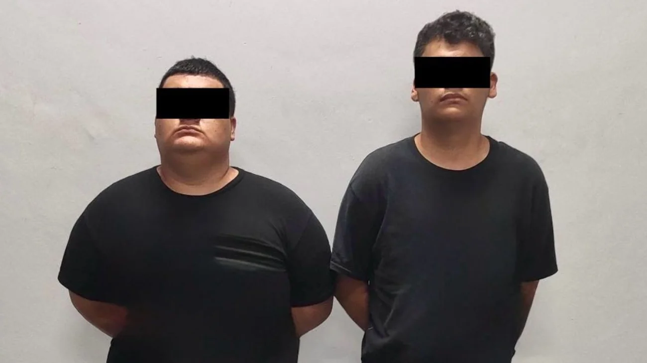 Detienen a dos hombres encapuchados en Apodaca