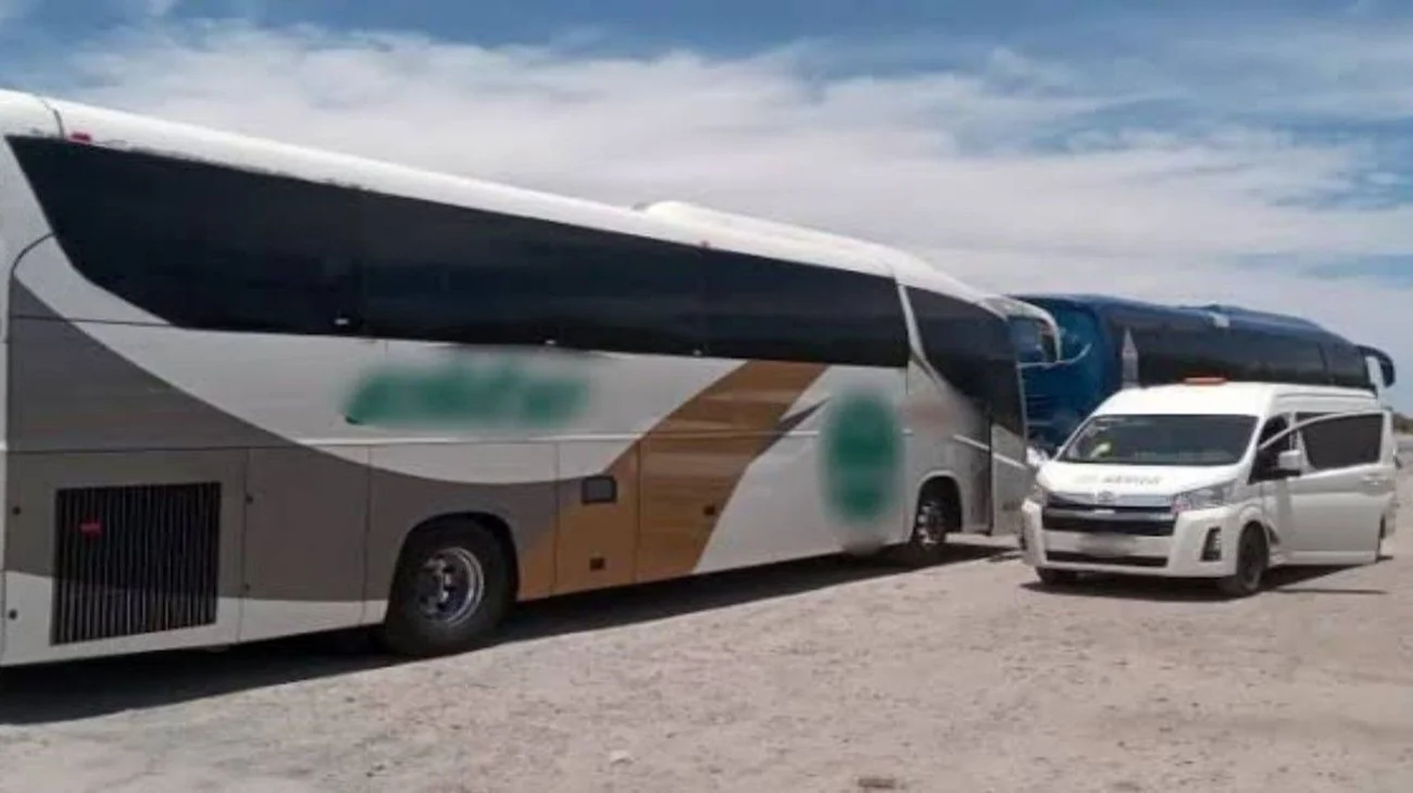 Detienen a choferes que entregaban migrantes a narcos