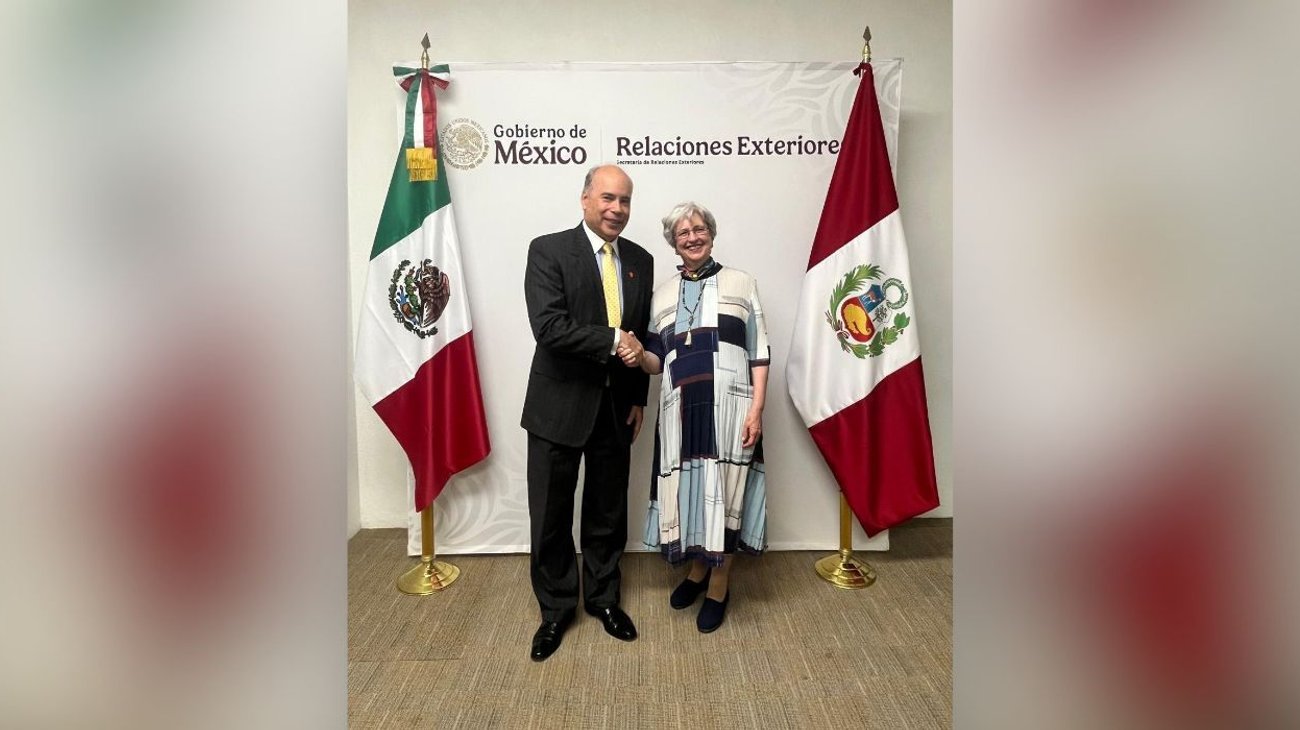 Acuerdan México y Perú retomar la agenda bilateral