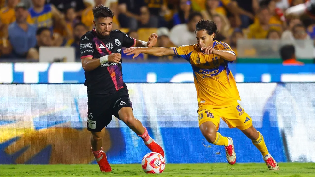 Tigres golea 7-0 al Puebla... ¡y es superlíder!