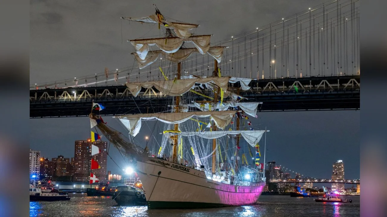 23 heridos, 4 graves, al chocar velero Cuauhtémoc en Brooklyn