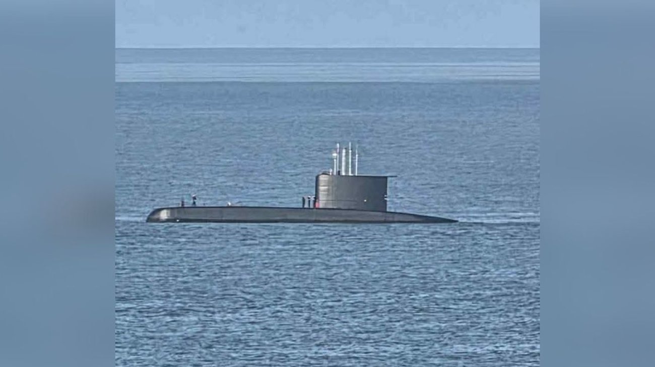 Submarino extranjero causa alerta en Puerto Vallarta