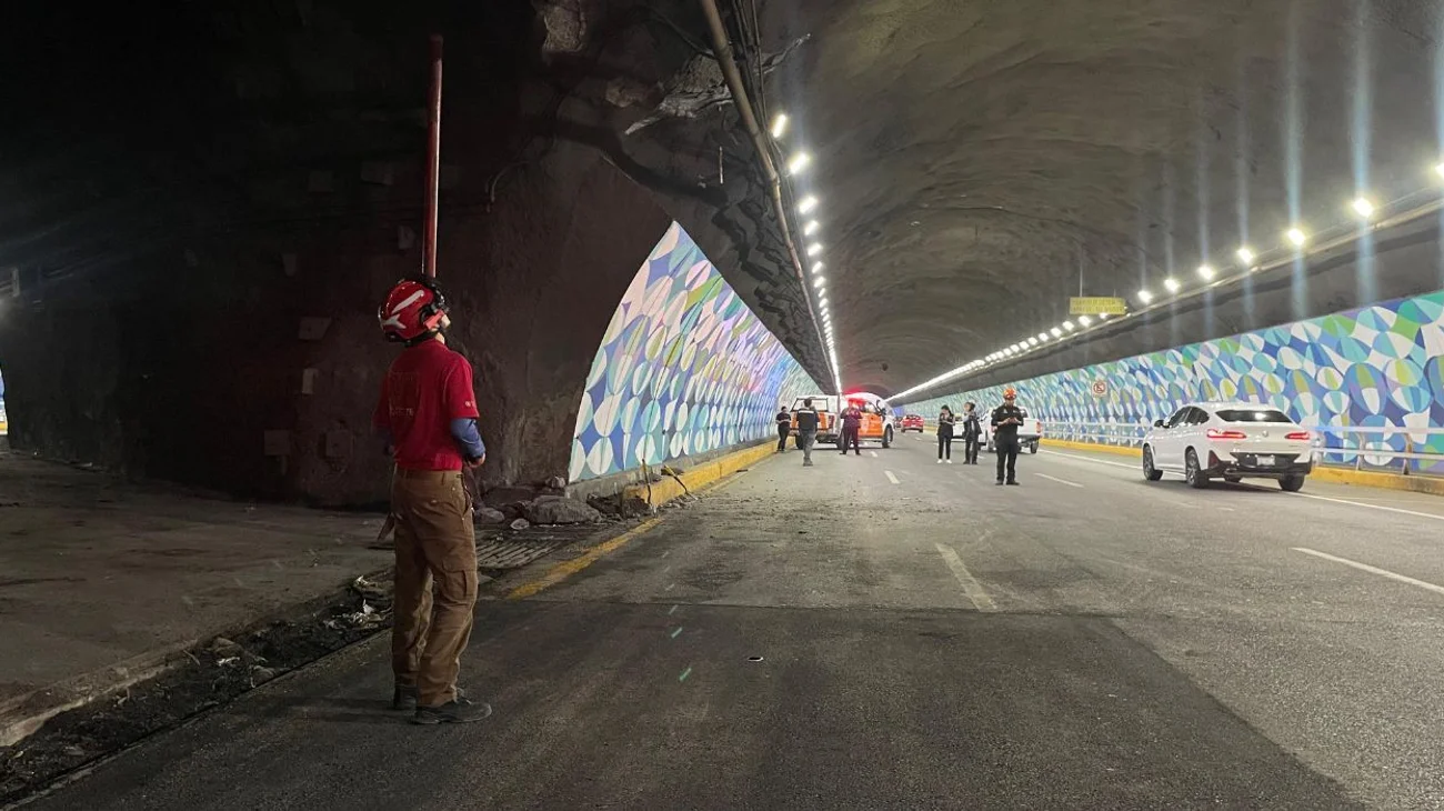 Se desprende nuevamente concreto en el Túnel de la Loma Larga