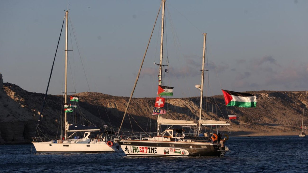 Mexicanos de flotilla serán trasladados a centro detención: SRE