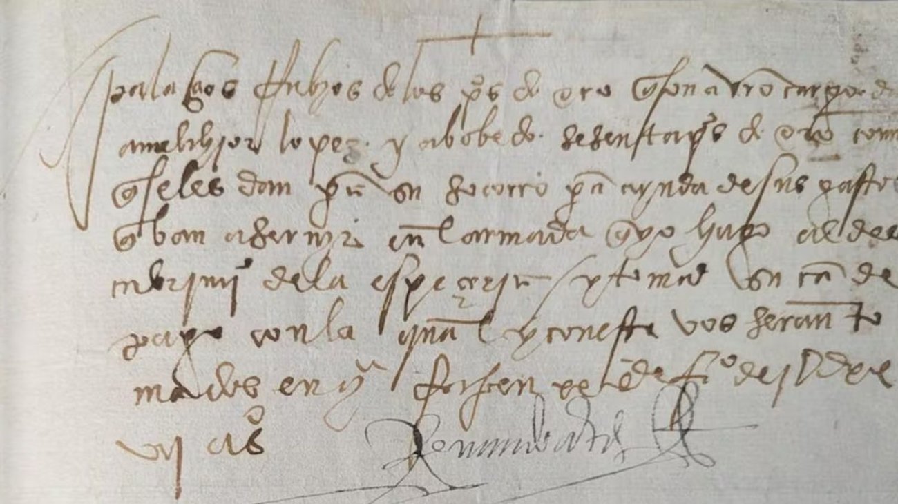 EU devuelve manuscrito robado firmado por Hernán Cortés