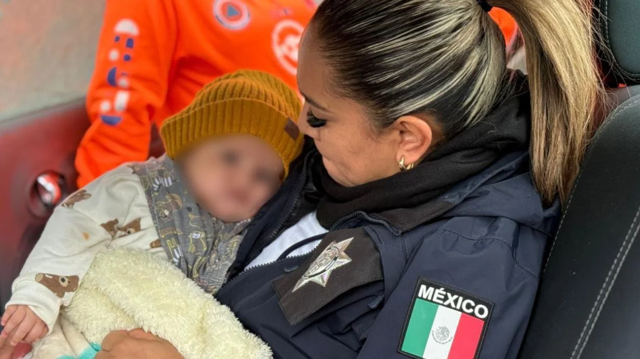 Detienen a hombre por dejar a su bebé solo dentro de un auto