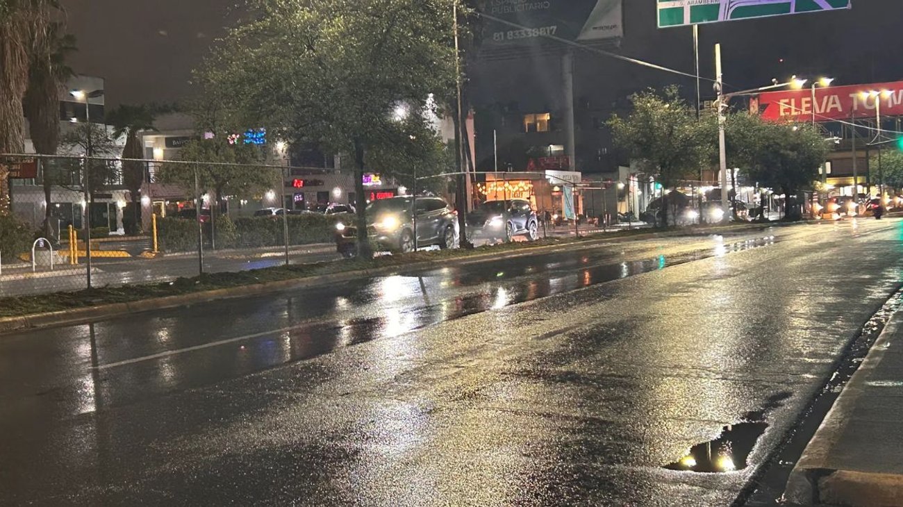 Se registran encharcamientos en Venustiano Carranza por llovizna