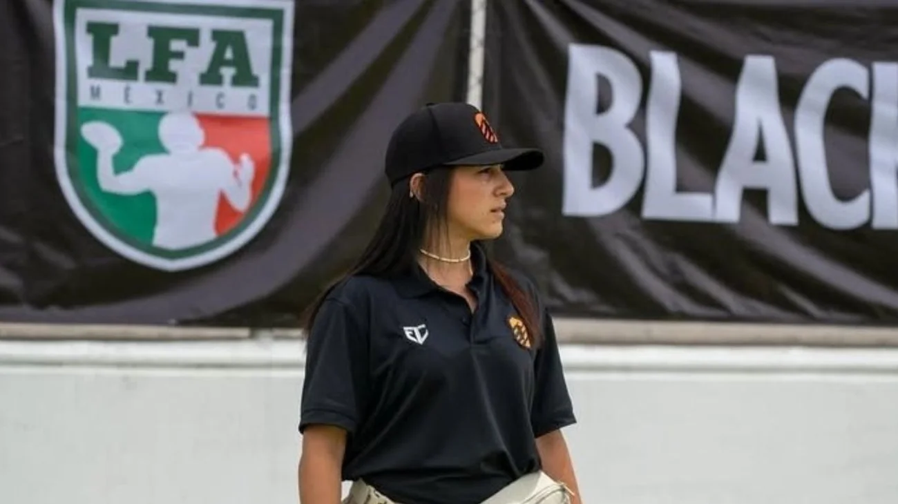 Regia se convierte en la primera entrenadora de la LFA de México