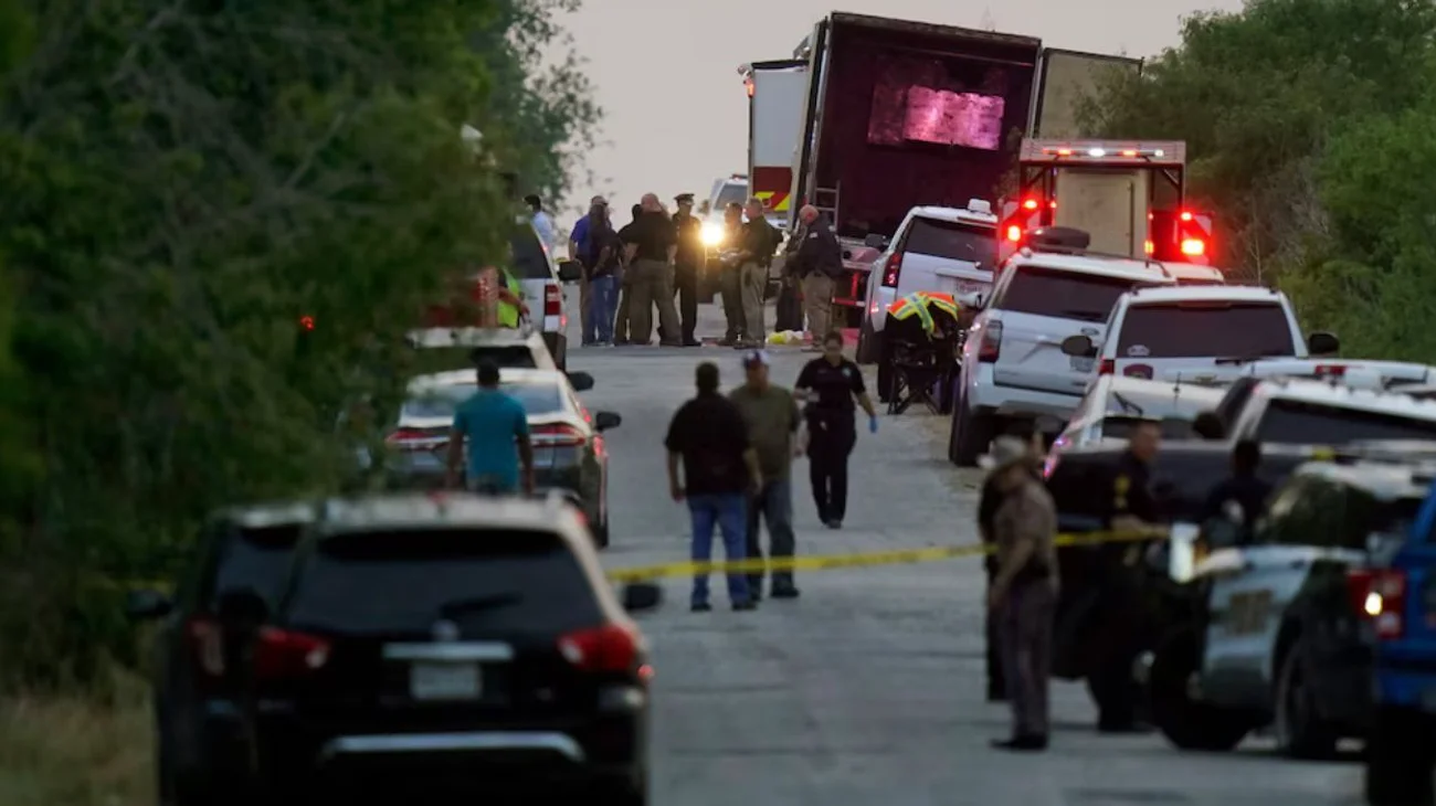 Condenan a dos por tráfico de migrantes que dejó 53 muertos