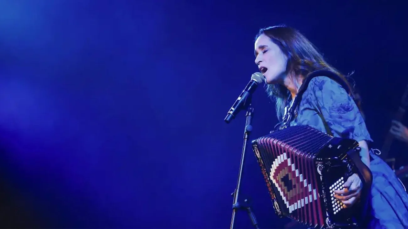 Nathy Peluso y Julieta Venegas se cuelan al Festival Cervantino