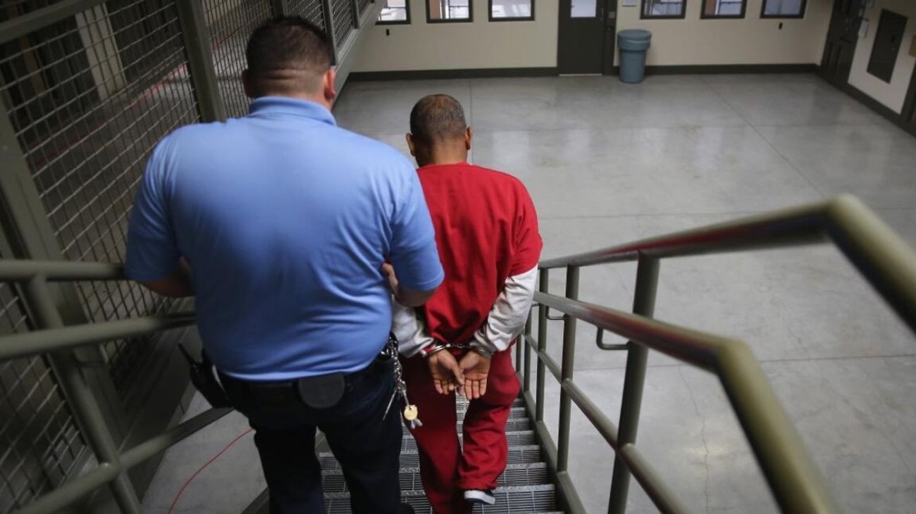 EUA usa cárcel de máxima seguridad en Luisiana para migrantes