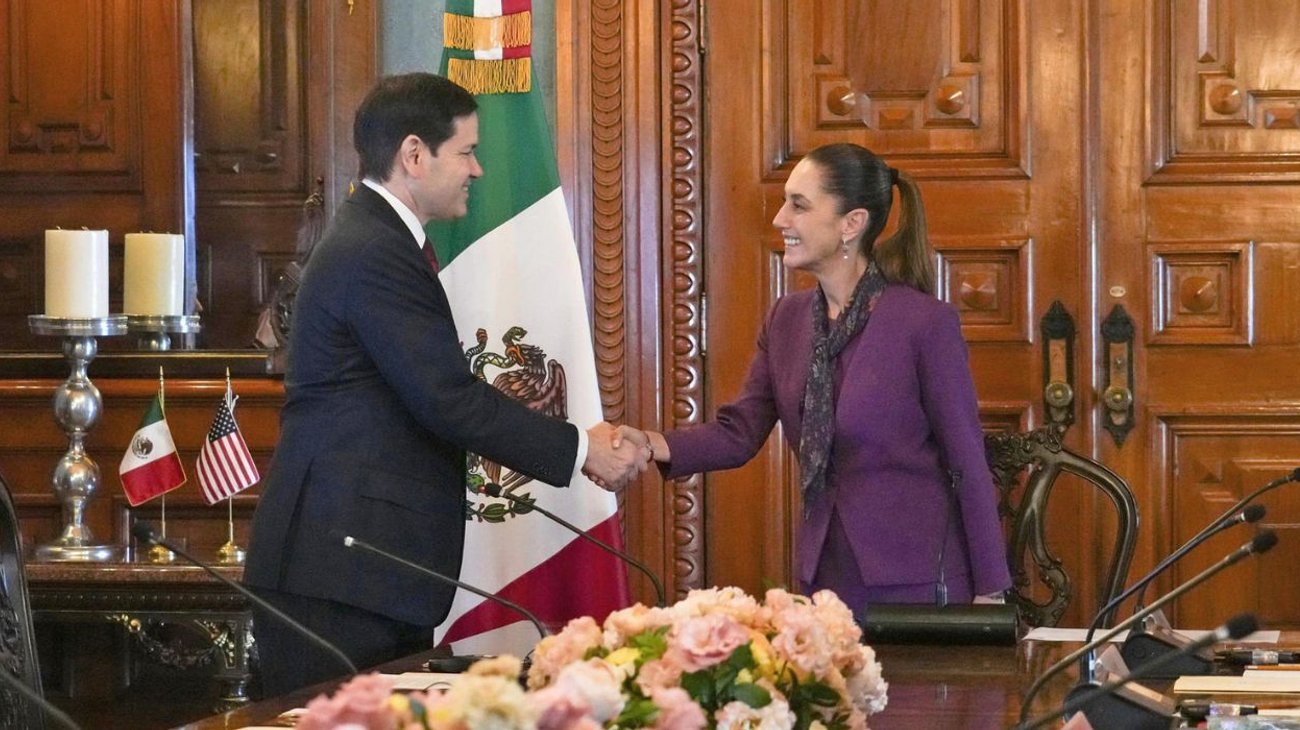 Venezuela: Sheinbaum dio 'ejemplo digno' de soberanía con Rubio