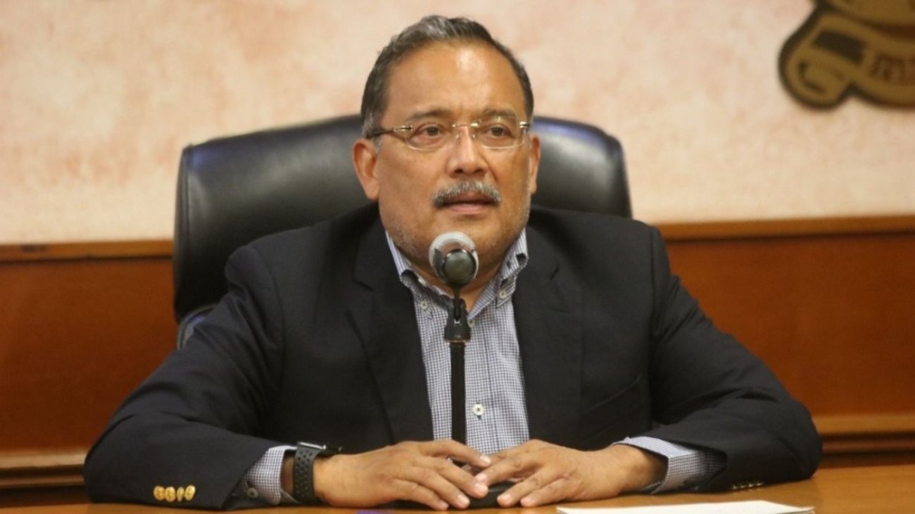 Apoya Mijes presupuesto con vocación municipalista