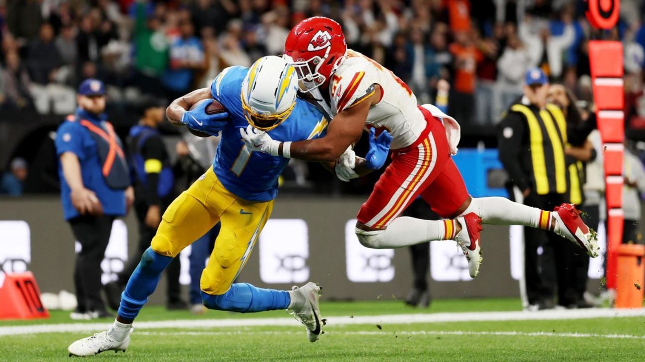 Chargers derriban a los Chiefs en el clásico de la AFC