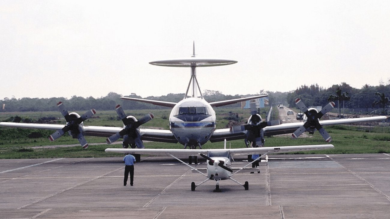 Denuncian vuelos de inteligencia de EUA: Ministro de Venezuela