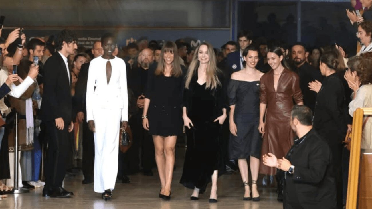 Angelina Jolie revoluciona en festival de cine en San Sebastián