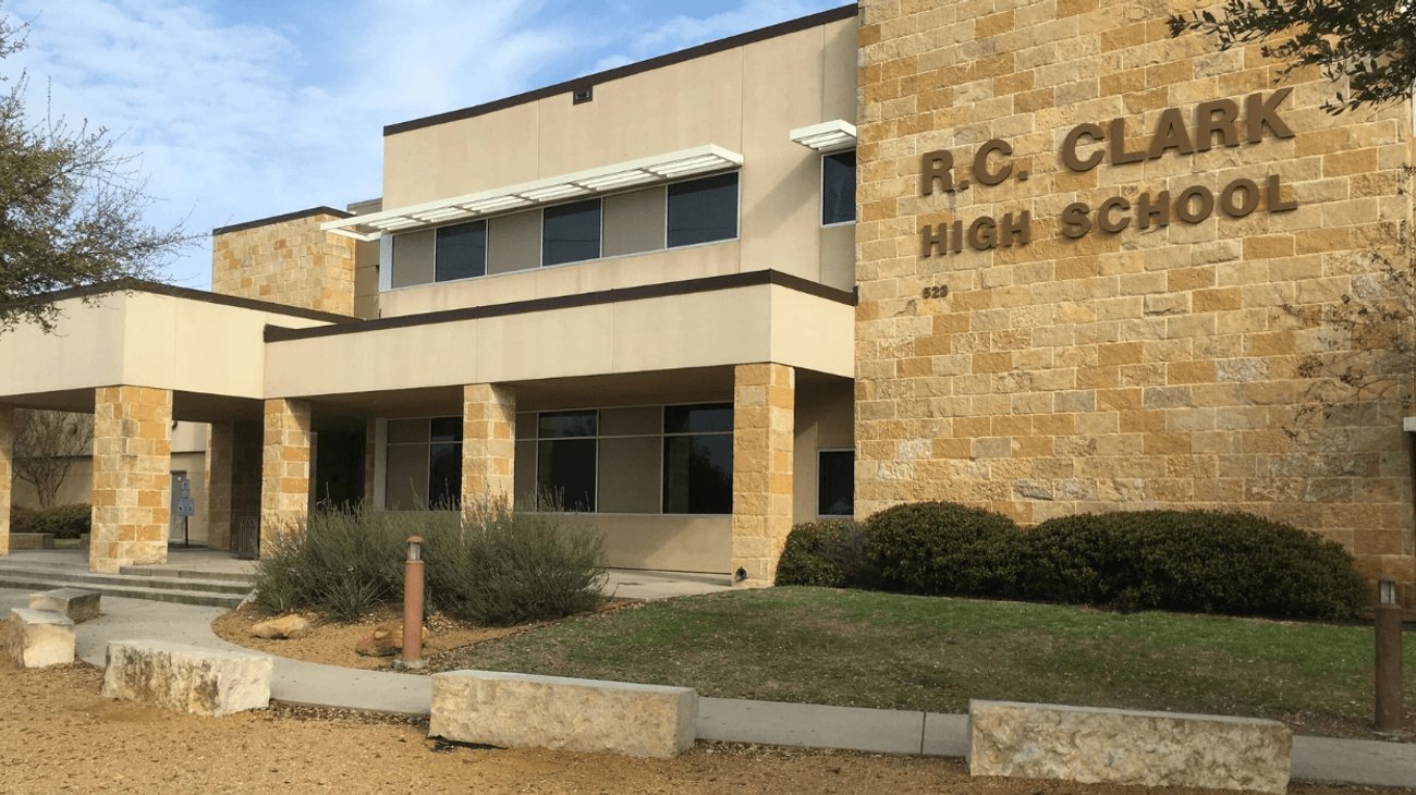 Cierran escuela ante falsa alarma por tiroteo en Estados Unidos