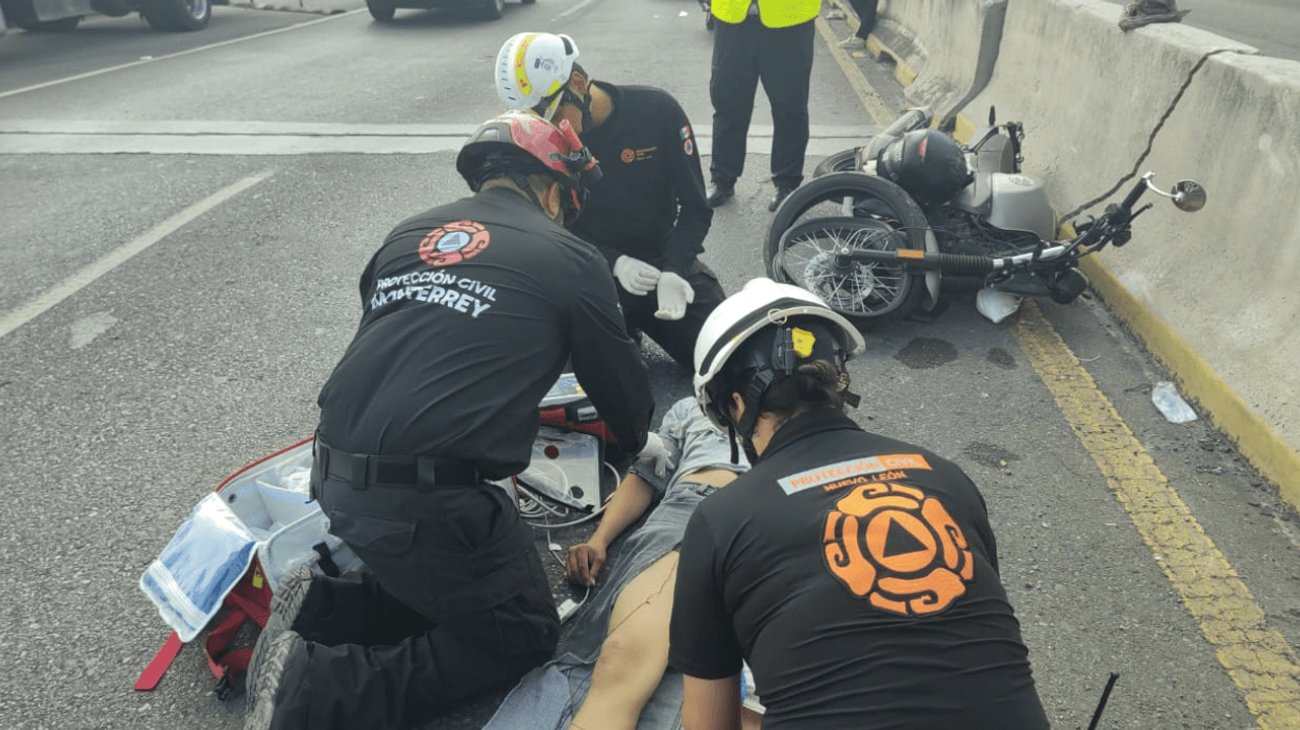 Motociclista lesionado tras accidente en Villas de San Jerónimo