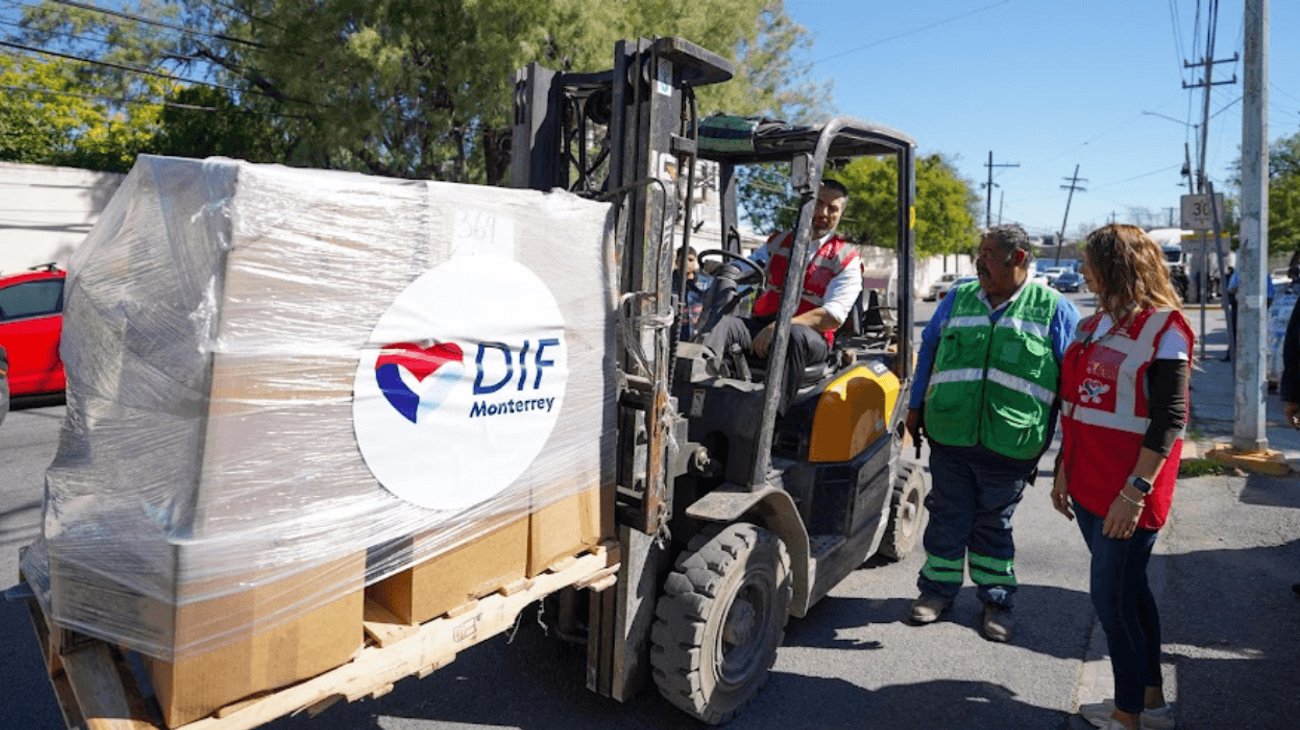 Envía Monterrey alrededor 40 toneladas de apoyo a Veracruz