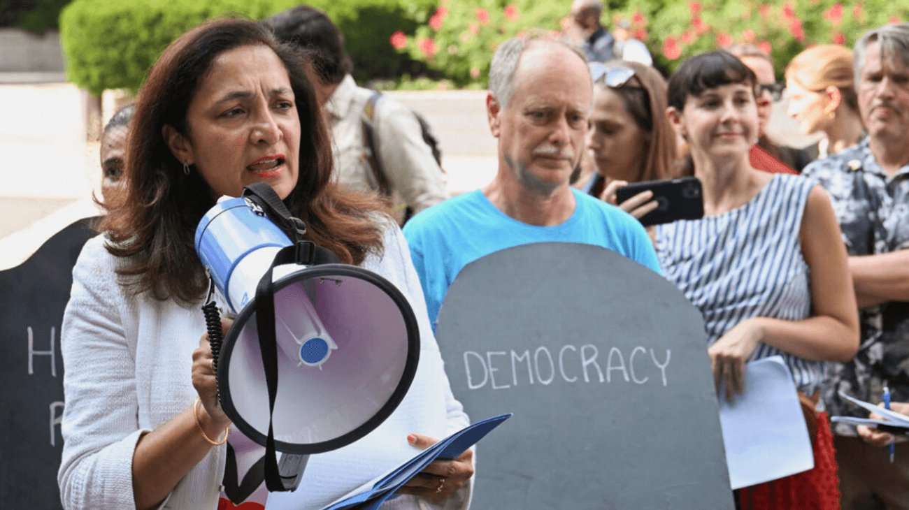 EH_UNA_FOTO_2025_11_06_T112304_645_54aacbbed6