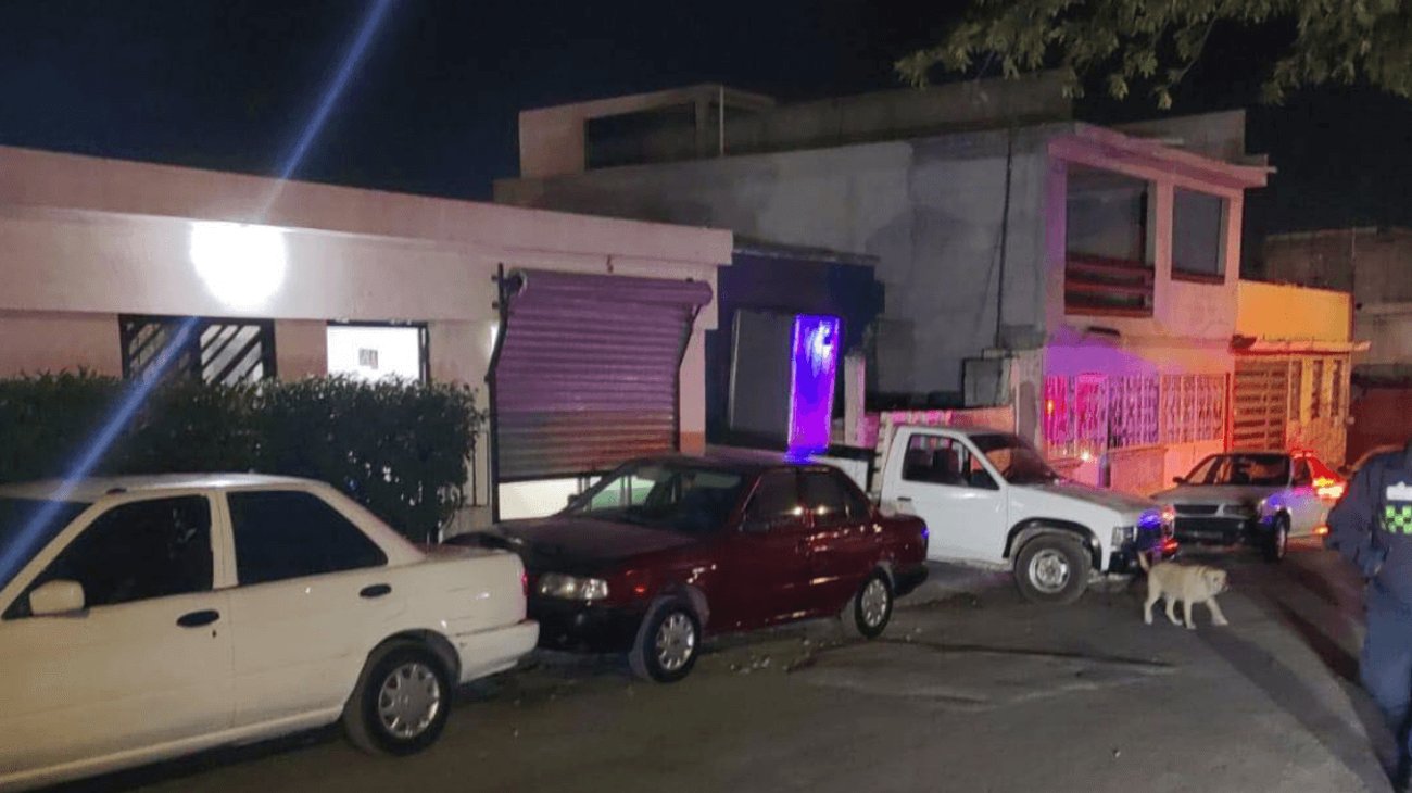 Hombre muere por caída al maniobrar con refrigerador en Saltillo