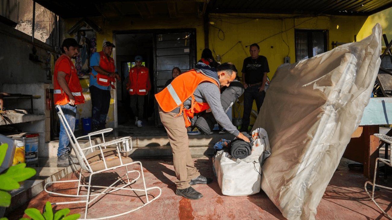 Apoyan a familias afectadas por incendio en Valle de Infonavit