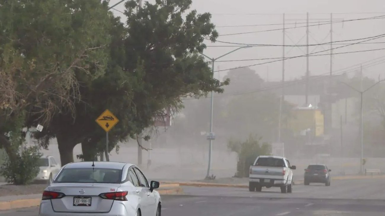 Alertan por fuertes vientos y tolvaneras en el norte, hoy domingo