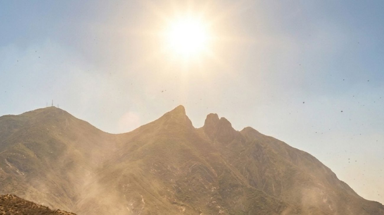 Medio Ambiente advierte aire de mala calidad por calor