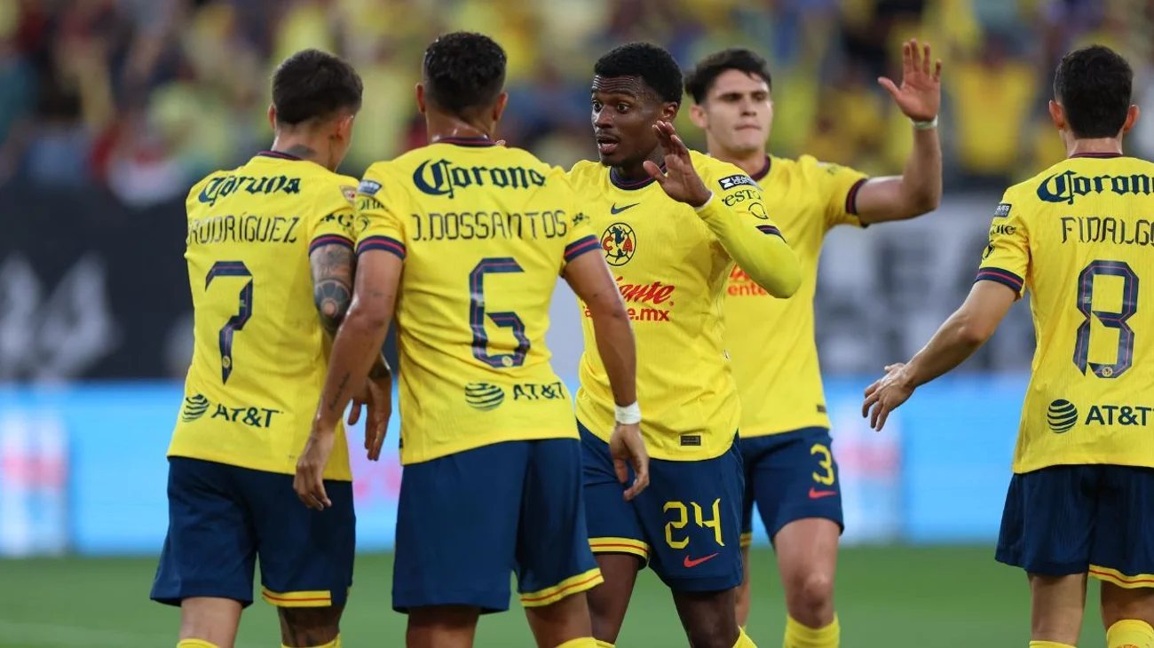 América golea 4-1 al Santos y salta al liderato del Clausura