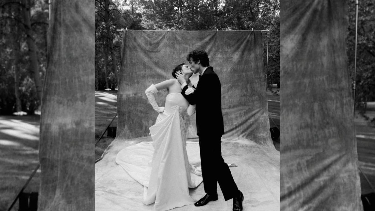 Reaparece Bruce Willis junto a su familia en boda de su hija