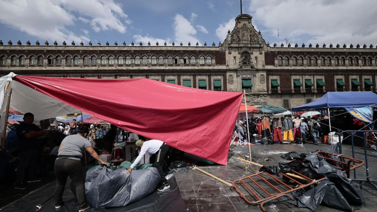 Maestros retiran plantón en CDMX y advierten regreso