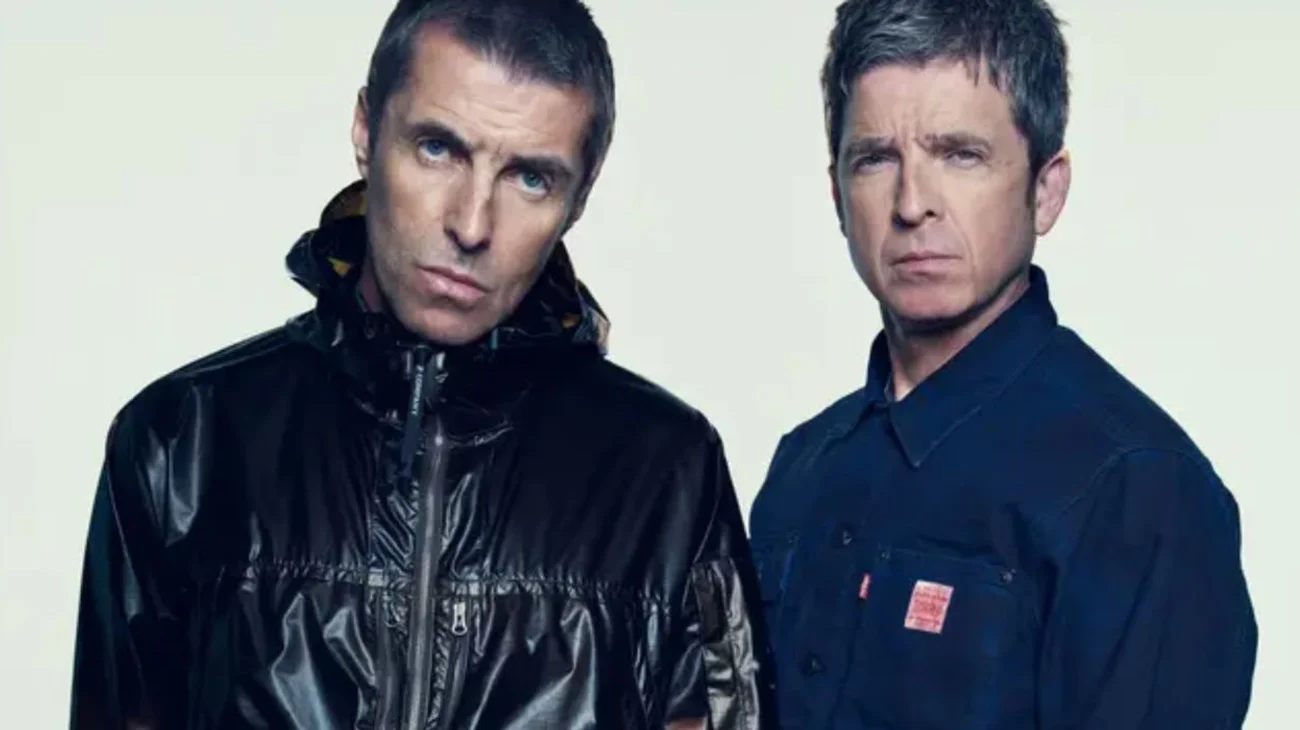 Oasis se prepara y revela nueva merch para la gira 'Live 25'